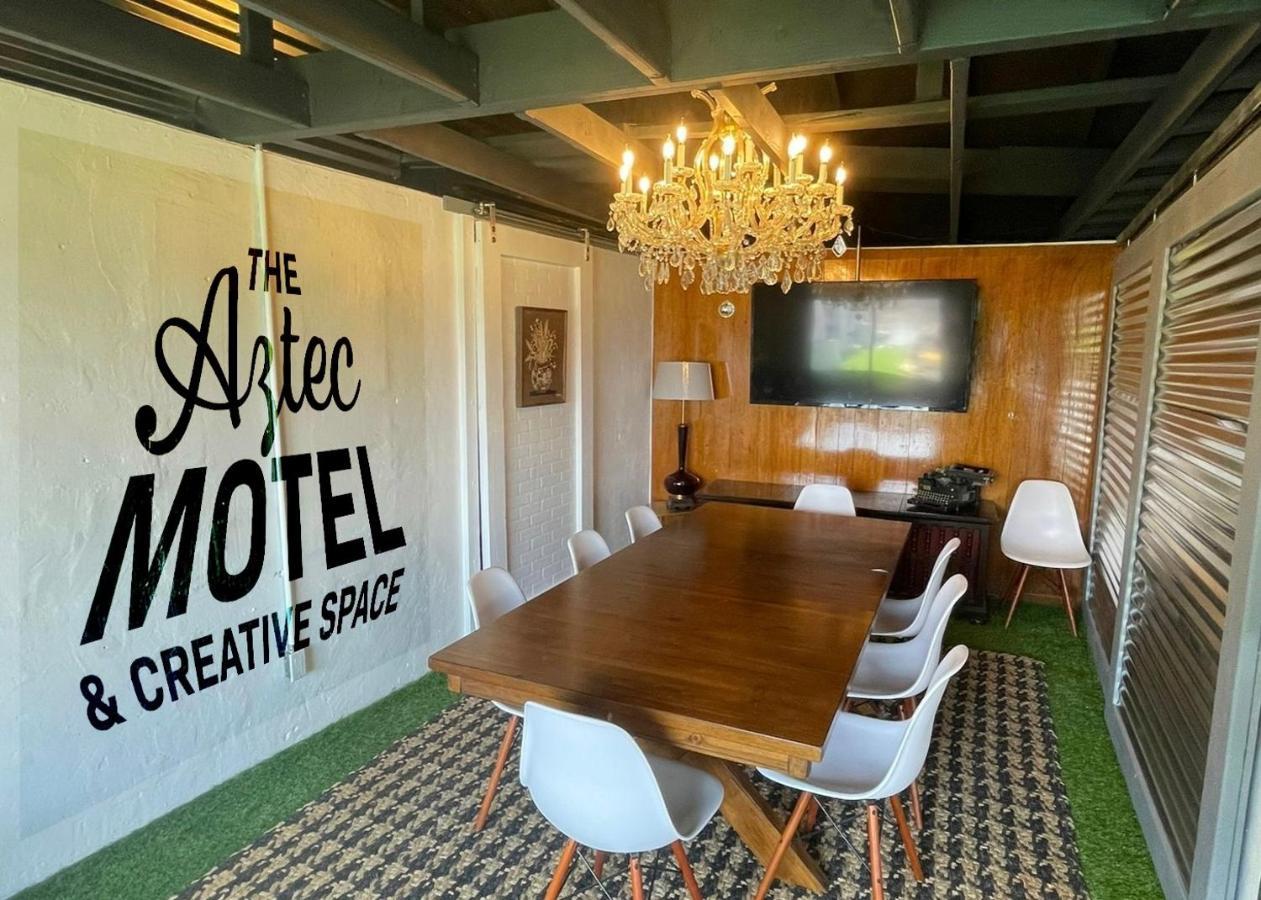 The Aztec Motel & Creative Space Seligman Exterior photo