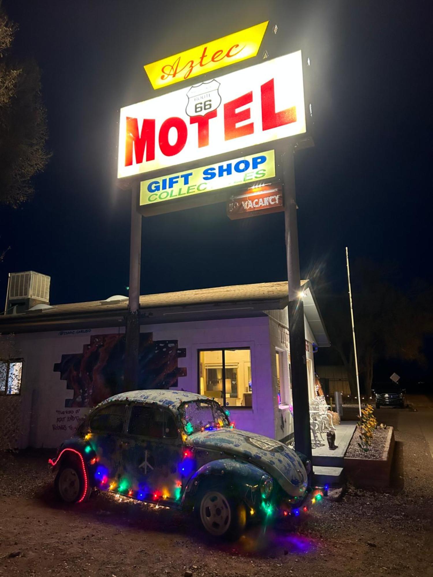 The Aztec Motel & Creative Space Seligman Exterior photo