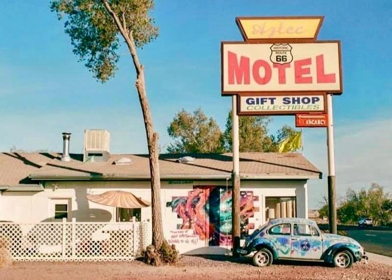 The Aztec Motel & Creative Space Seligman Exterior photo